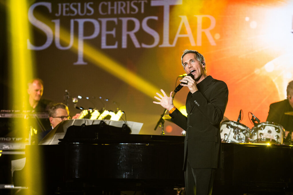 David Foster Foundation | A Night on Broadway