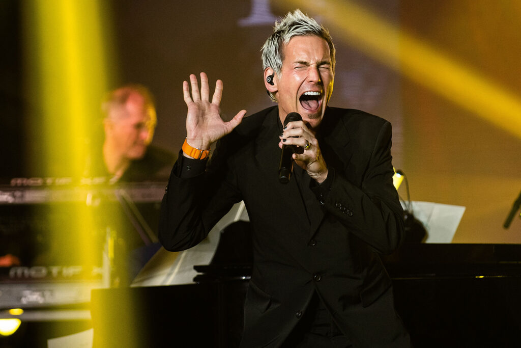 David Foster Foundation | A Night on Broadway